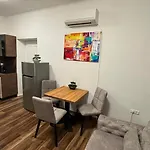 Old Stone House 3*