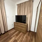 Old Stone House 3*