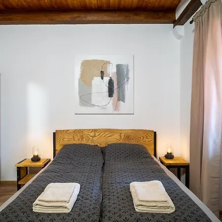 Aparthotel Old Stone House