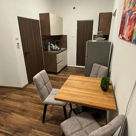 Apartmanhotel Old Stone House 3*